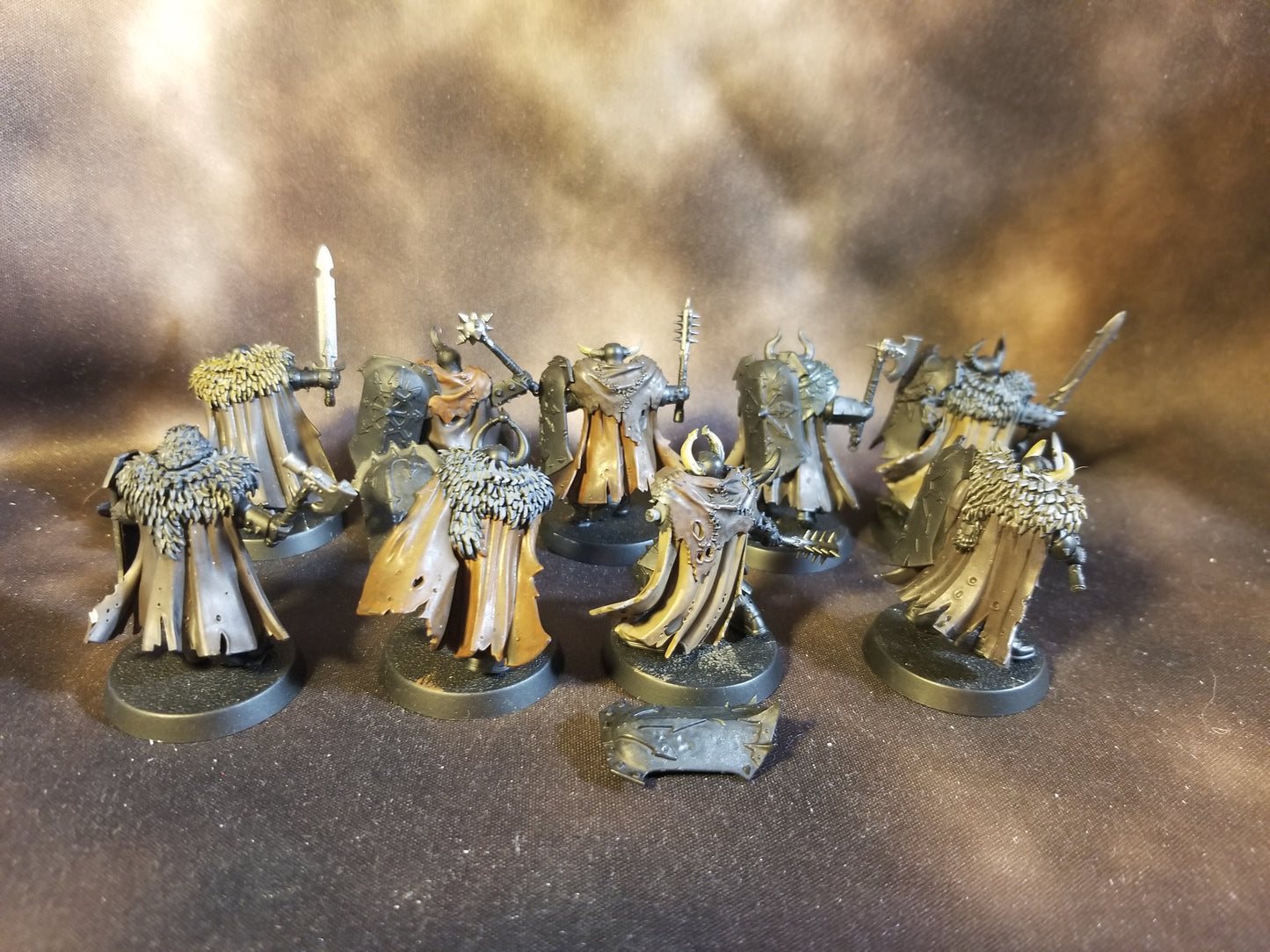 Warhammer Age of Sigmar Chaos Slaves to Darkness Warriors