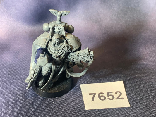 Warhammer 40k Space Marines Captain Assault on Black Reach