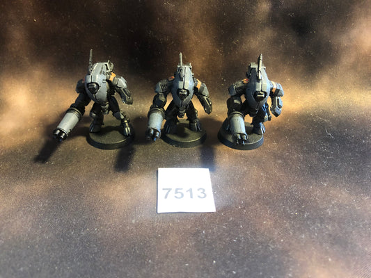 Warhammer 40k Tau Stealth Battlesuits XV25